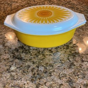 Pyrex Sunflower Casserole